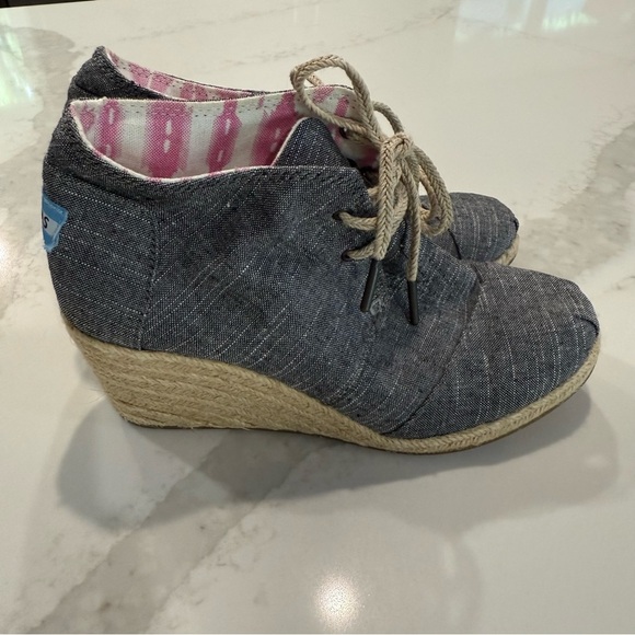 Toms Desert LaceUp Espadrille Wedges Ankle Booties Womens Size 8 Black Chambray - Picture 2 of 10